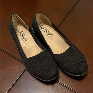 Life Stride Women's Black Mesh Flats
8.5 m